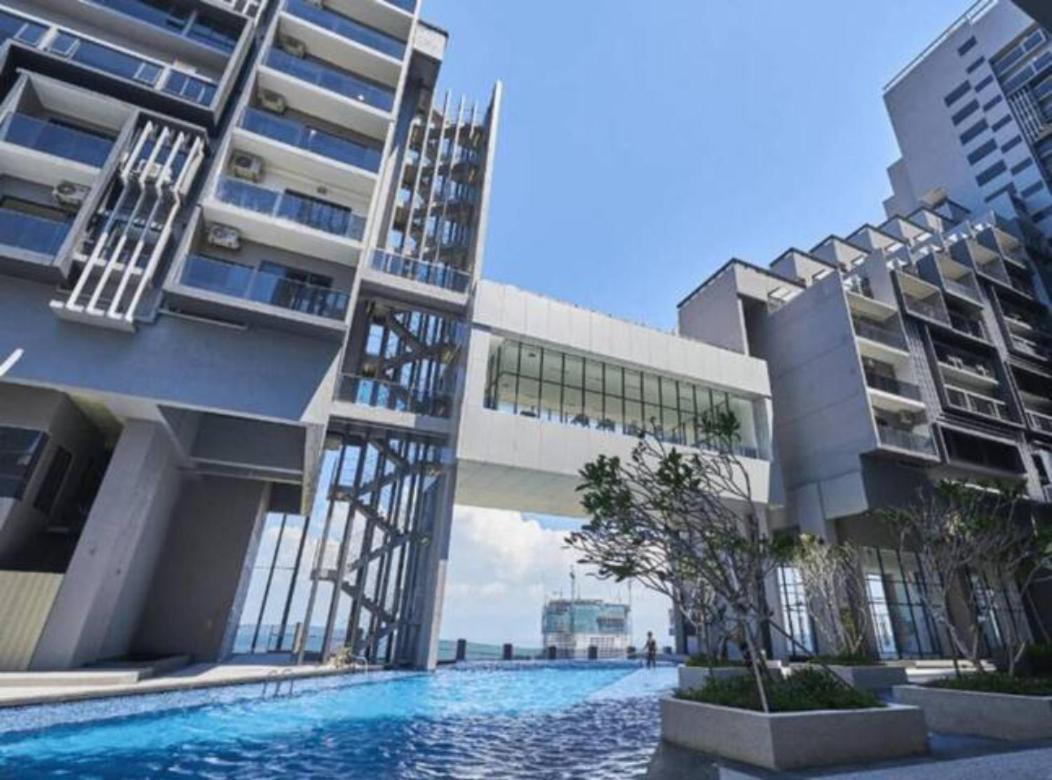 Maxhome At Imperio Apartment
