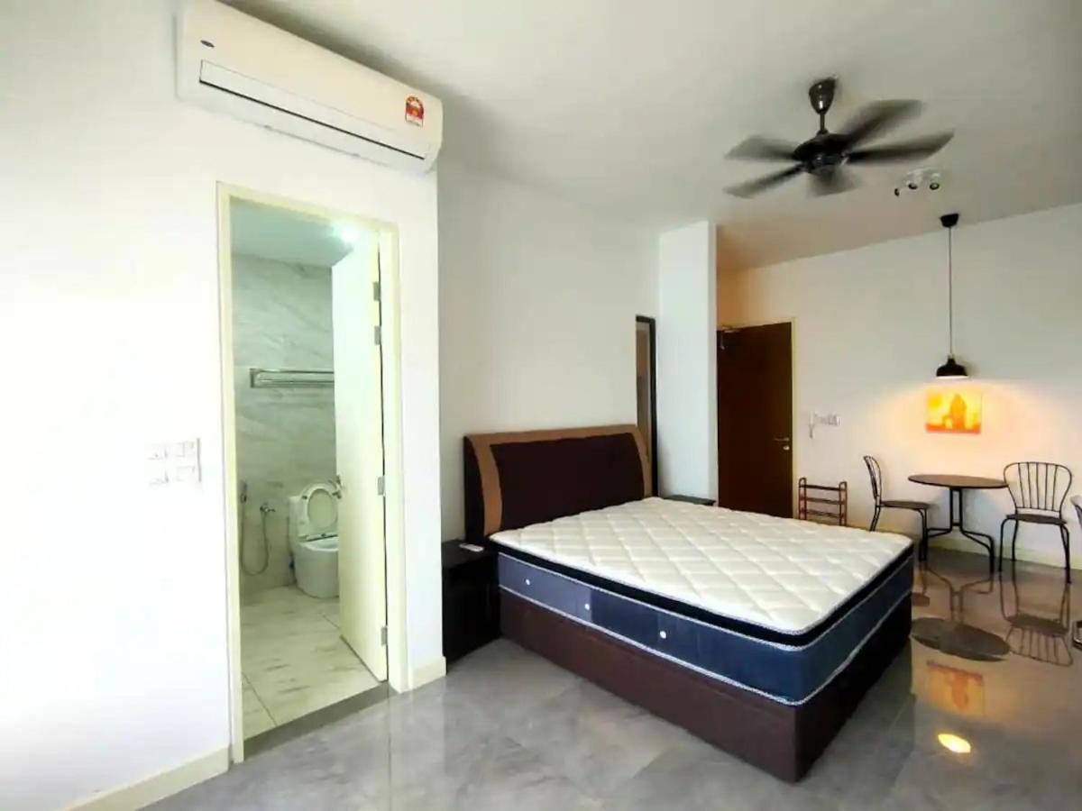 Maxhome At Imperio Apartment *