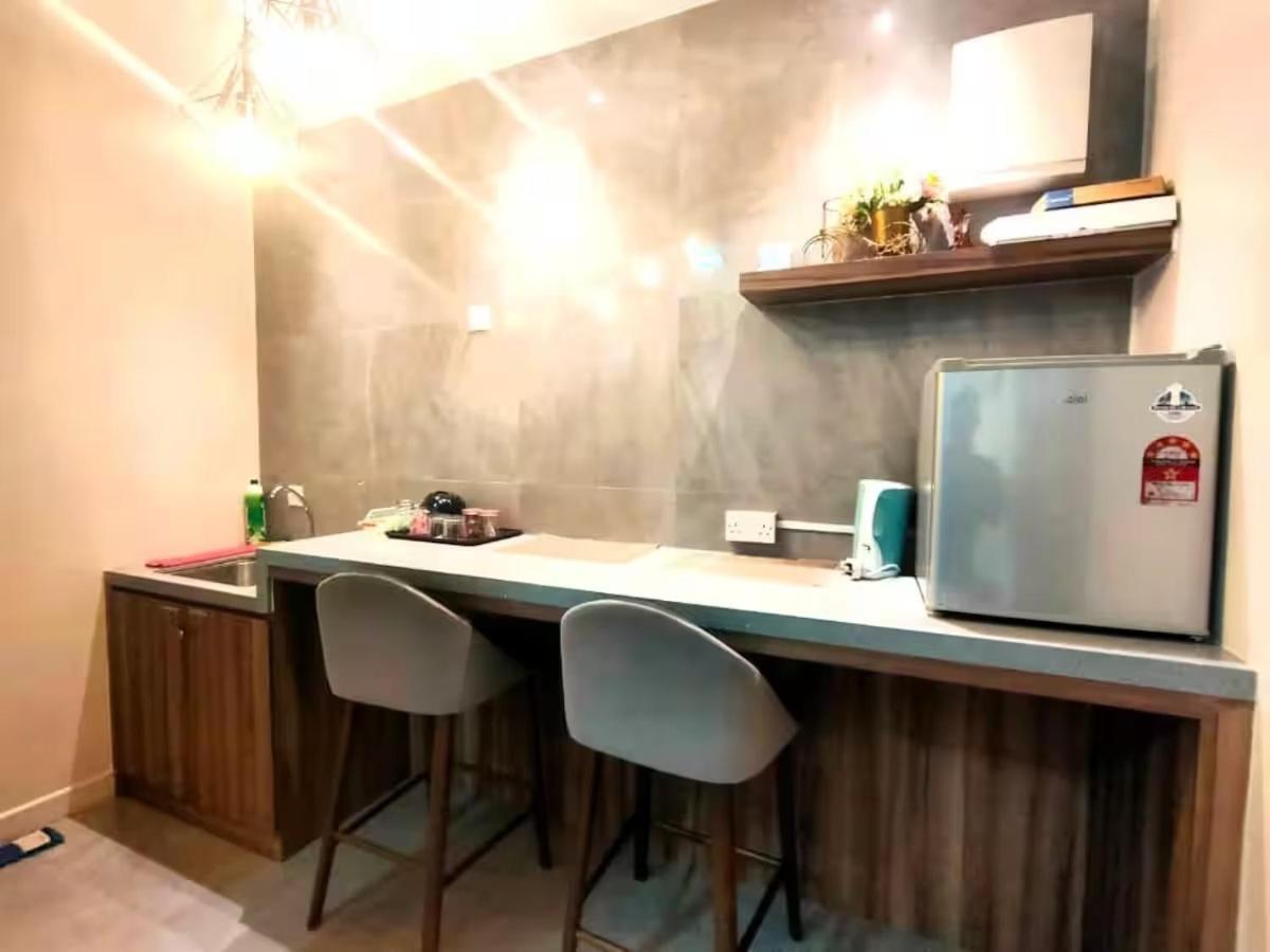 Maxhome At Imperio Apartment *